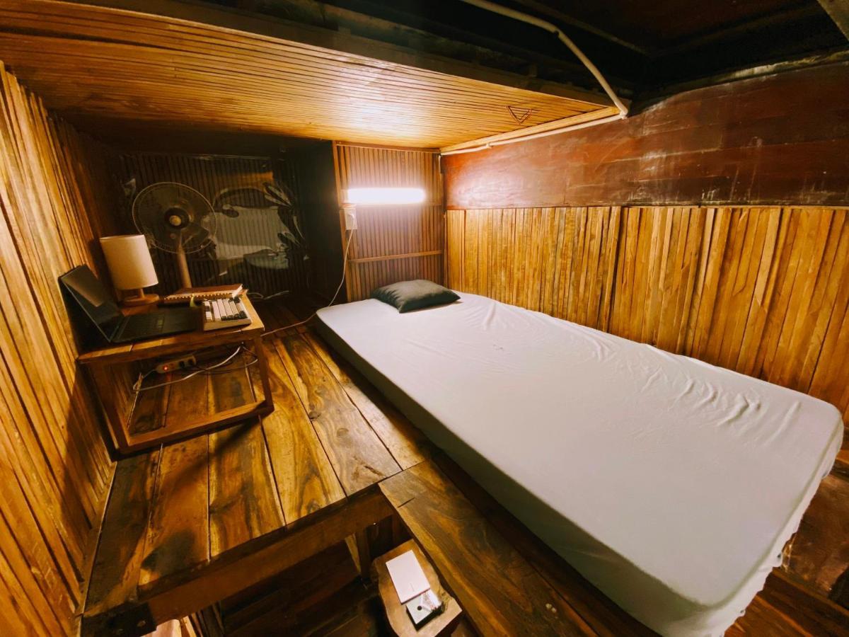 The Gk House Hostel, Ecolliving, Central City, Natural Wooden, Chill View Rooftop, Restaurant And Cocktail Bar مدينة هوشي منه المظهر الخارجي الصورة