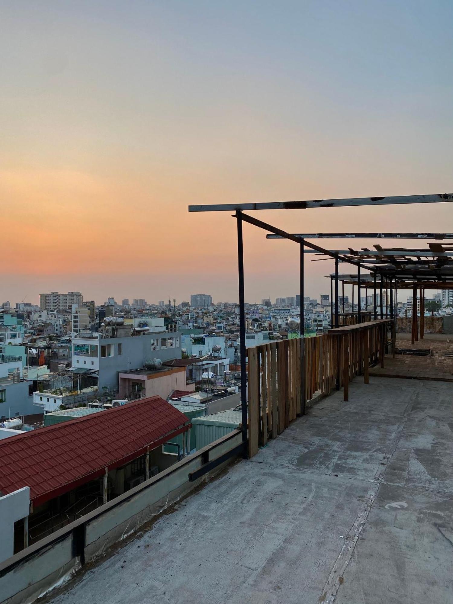 The Gk House Hostel, Ecolliving, Central City, Natural Wooden, Chill View Rooftop, Restaurant And Cocktail Bar مدينة هوشي منه المظهر الخارجي الصورة
