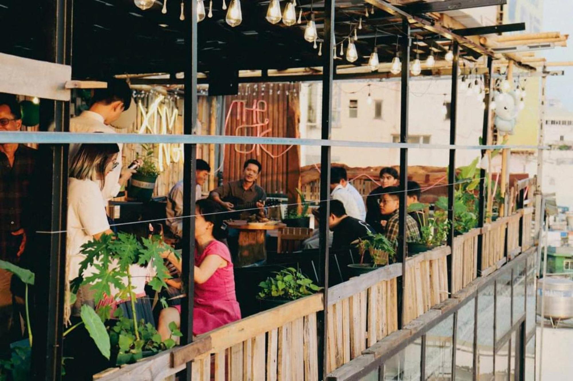 The Gk House Hostel, Ecolliving, Central City, Natural Wooden, Chill View Rooftop, Restaurant And Cocktail Bar مدينة هوشي منه المظهر الخارجي الصورة